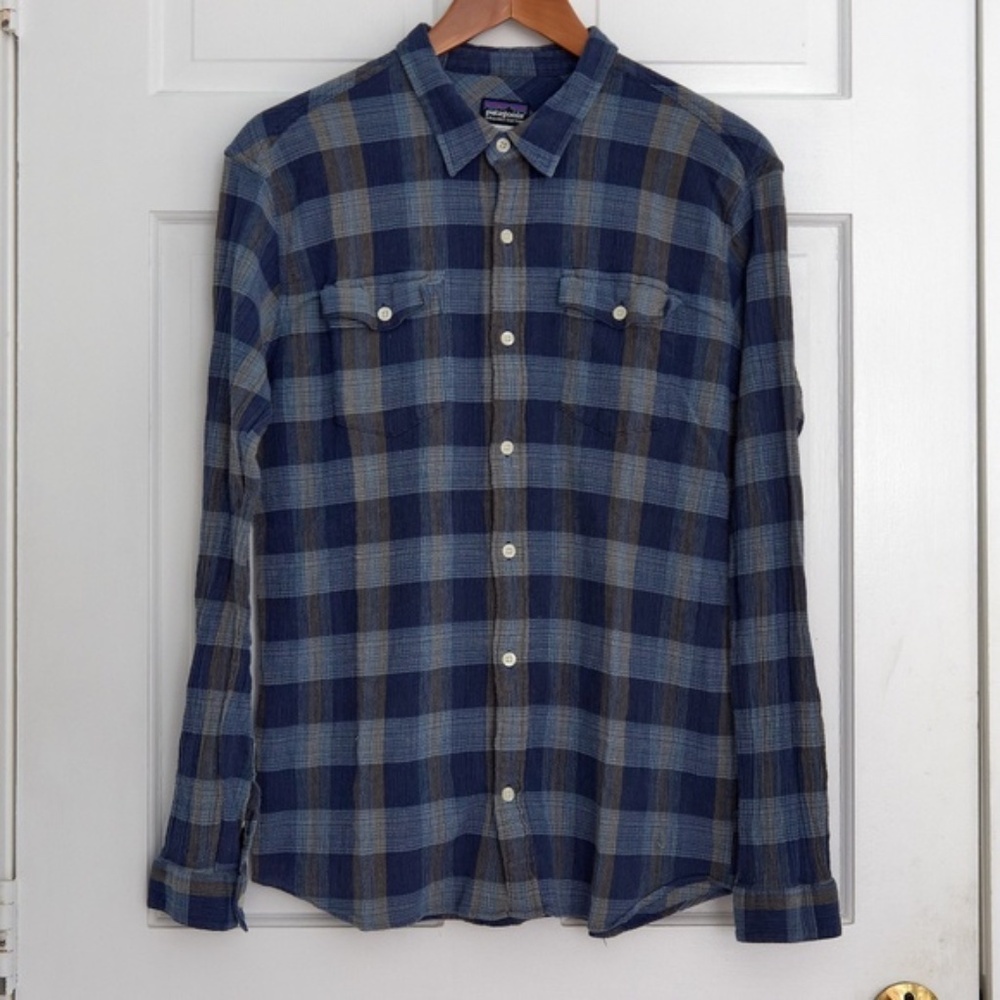 🔥 Patagonia Button Up 🔥